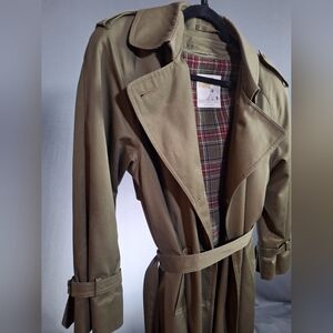 Vintage London Towne Olive Trench Coat with Plaid Lining